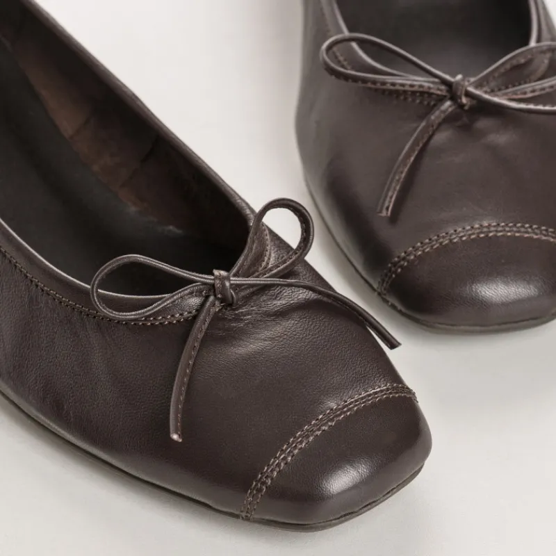 Reqins BALLERINES A TALONS KYRIEL CUIR MARRON Hot